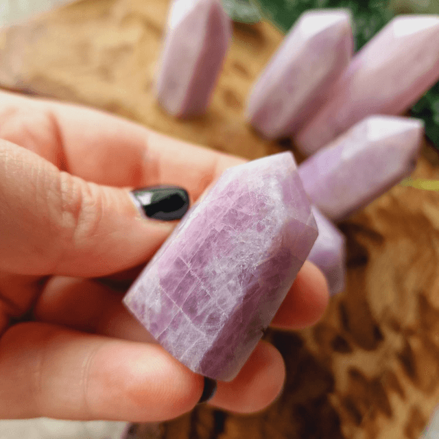 Kunzite Points 