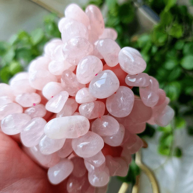 Rose quartz mixed sized beaded bracelet 