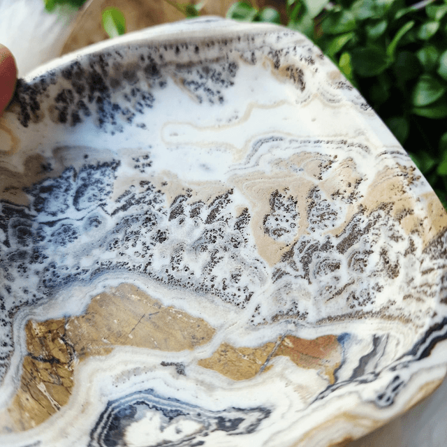 Dendritic Calcite Bowl 