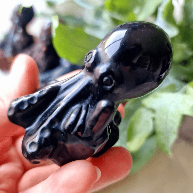 Sweary Octopus crystal carving 