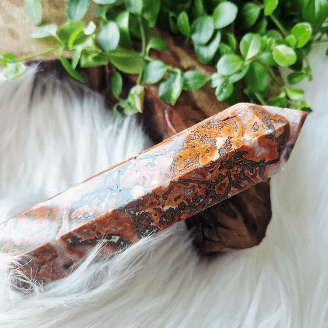 Red Moss Agate Point 368g