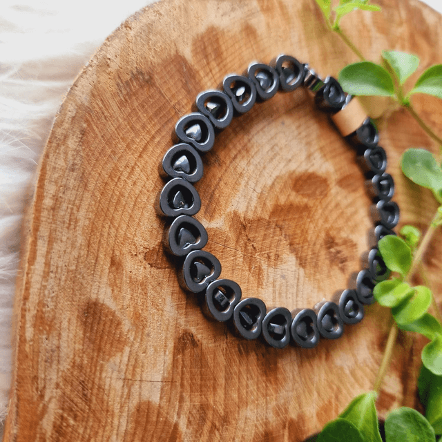 Hematite Heart Beaded Bracelet 