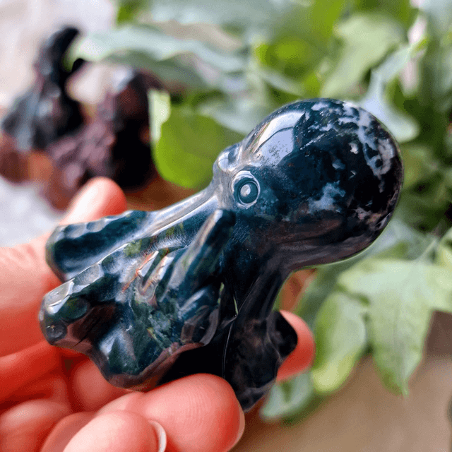 Sweary Octopus crystal carving 