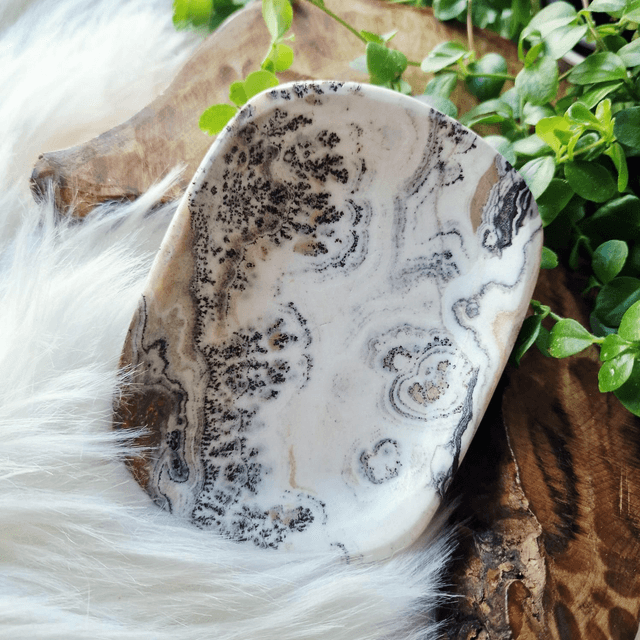 Dendritic Calcite Bowl 