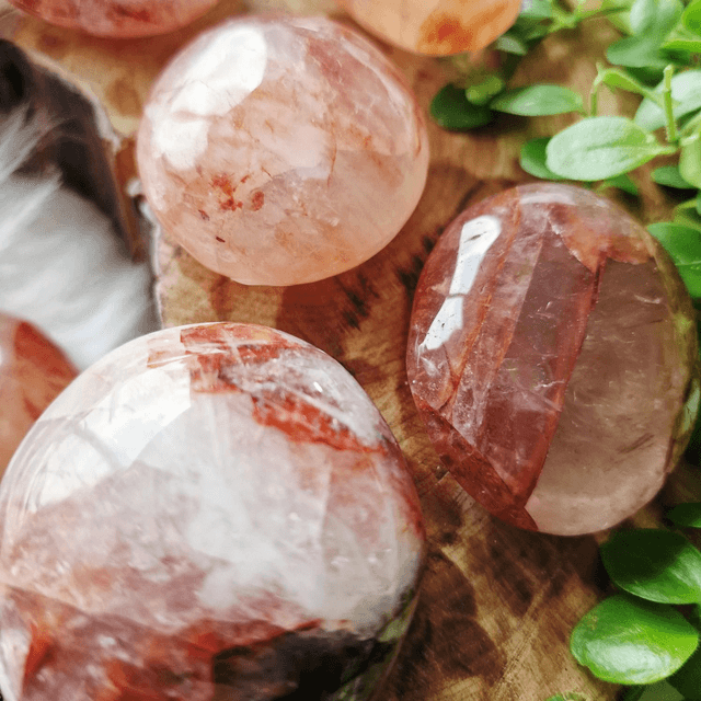 Fire Quartz palm 