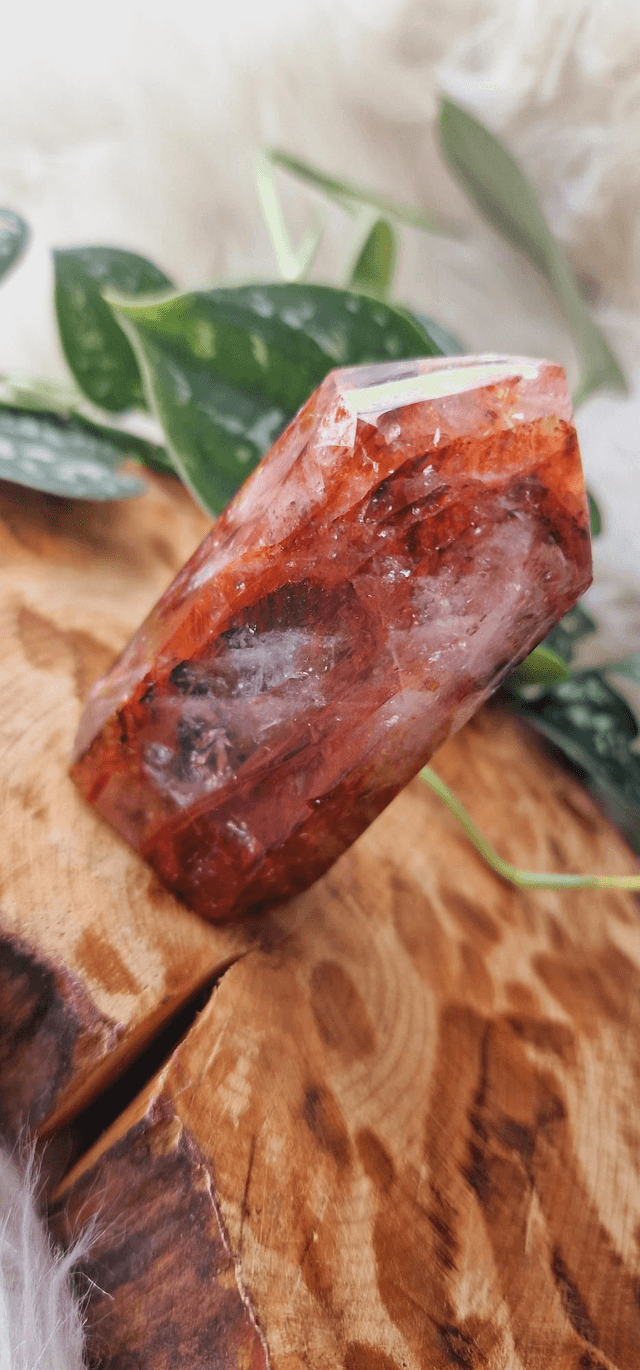 Fire Quartz Point C-136g