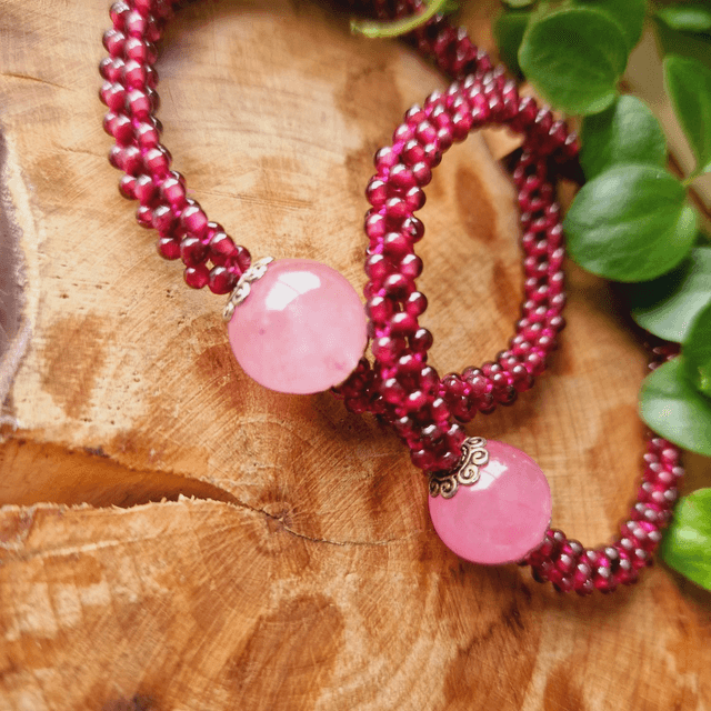 Garnet & Dyed Agate Beaded Bracelet 