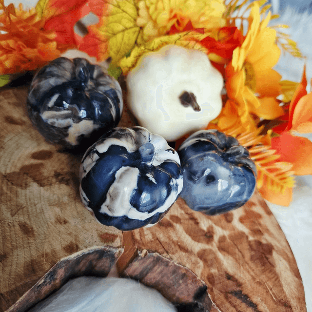 Volcano agate pumpkin