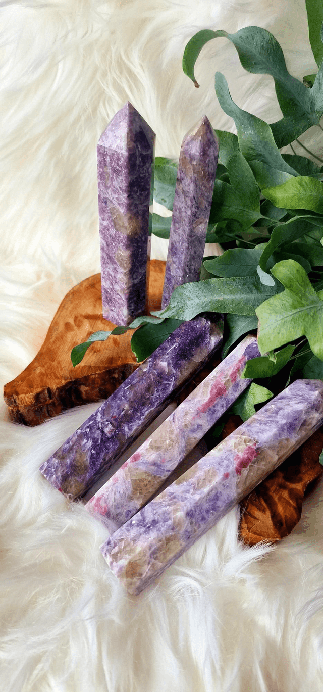 Unicorn stone larger points 