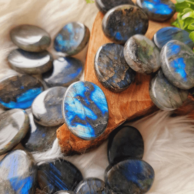 Labradorite Slabbed Worrystone 