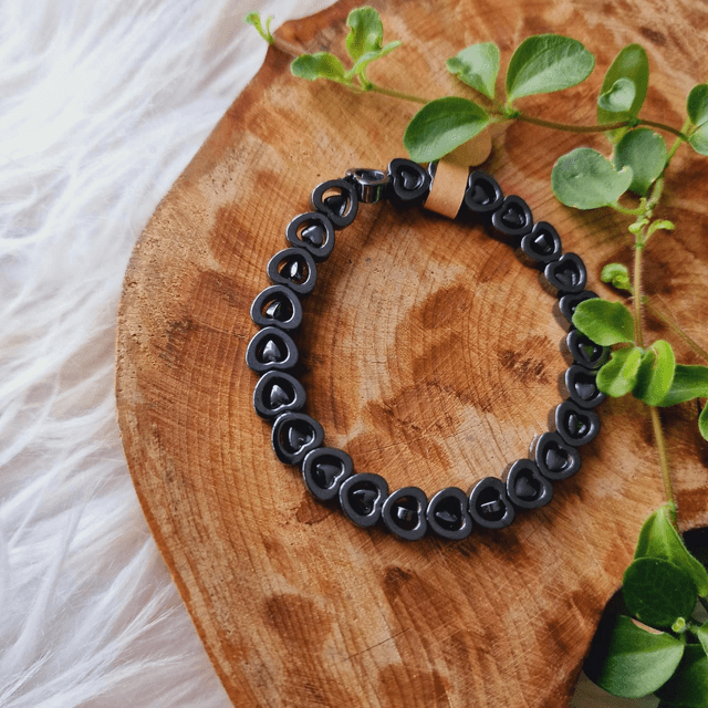 Hematite Heart Beaded Bracelet 