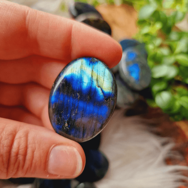 Labradorite Slabbed Worrystone 