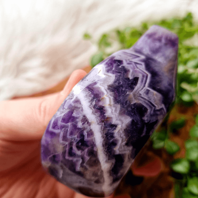 Dream Amethyst Large Cat Bowl 