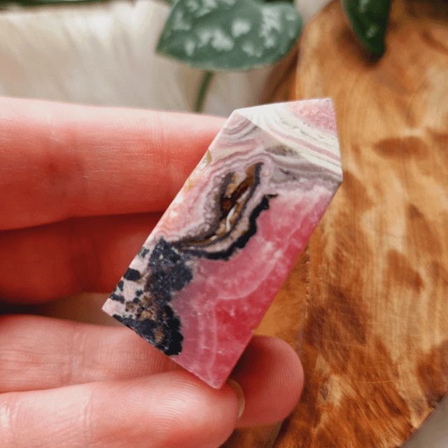 Rhodochrosite Point 39g