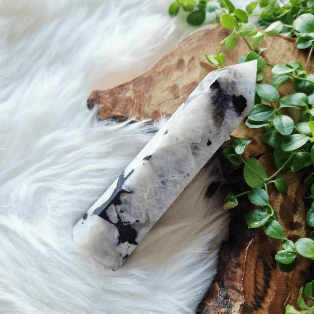 Rainbow moonstone point