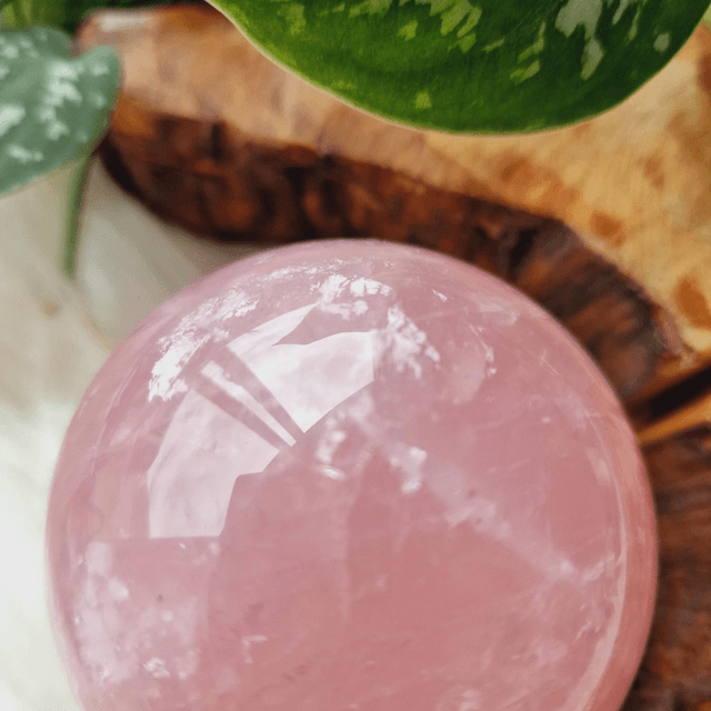 Rose Quartz Large Sphere 592g 