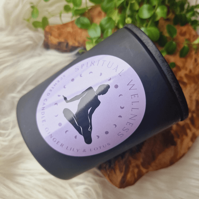 North Muse Candle in Ginger Lily and Lotus 15.5 OZ