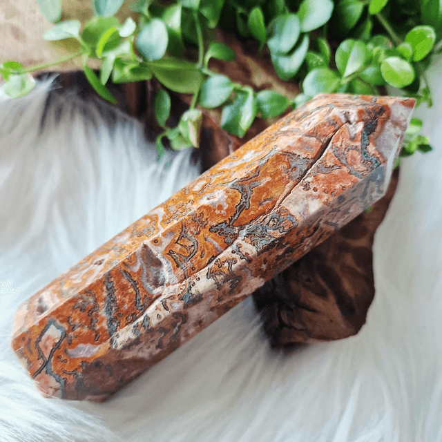 Red Moss Agate Point 368g