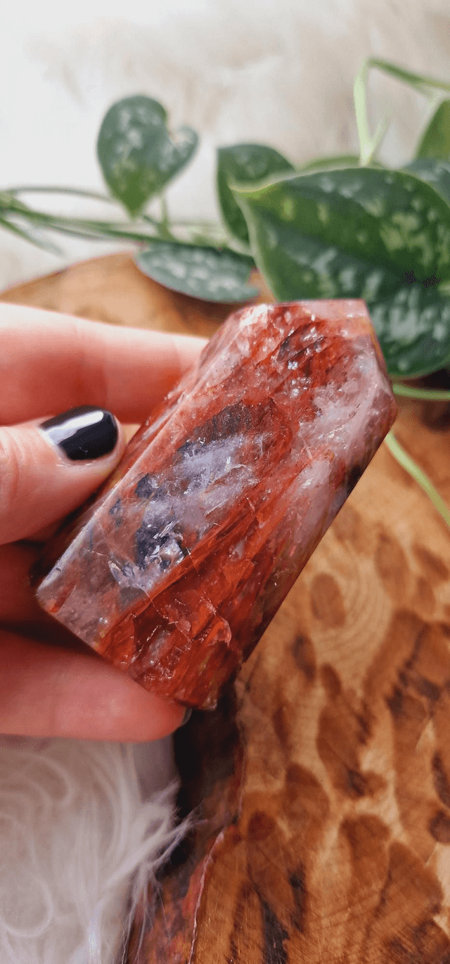 Fire Quartz Point C-136g
