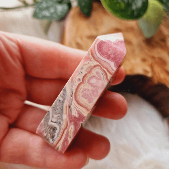 Rhodochrosite Point 69g