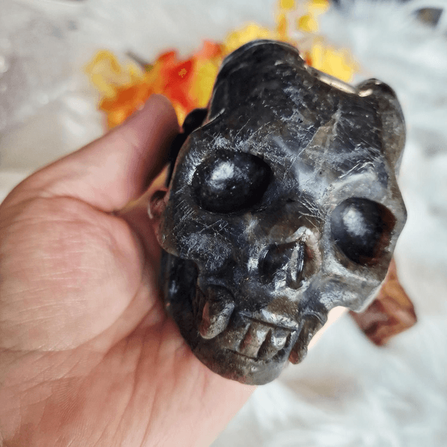 Labradorite ram skull 1100g 