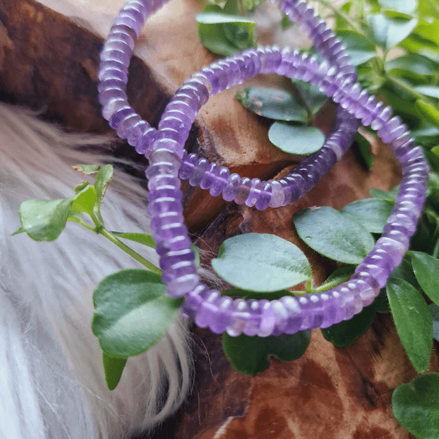 Amethyst disc shaped beaded bracelet 