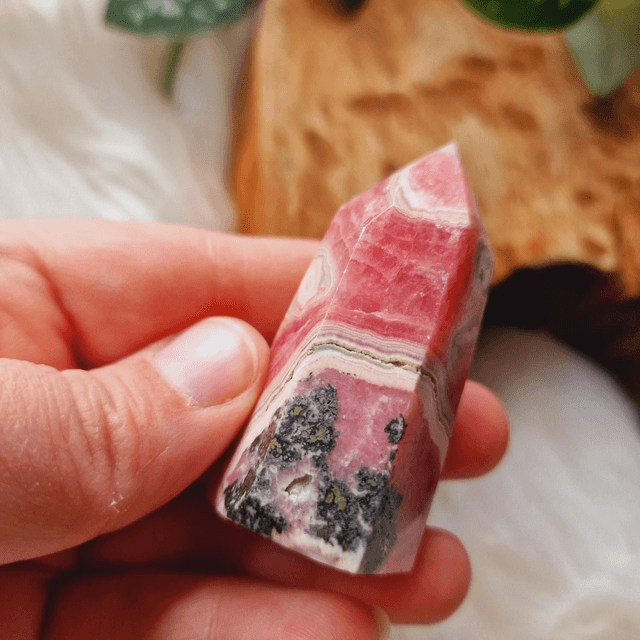Rhodochrosite Point 84g