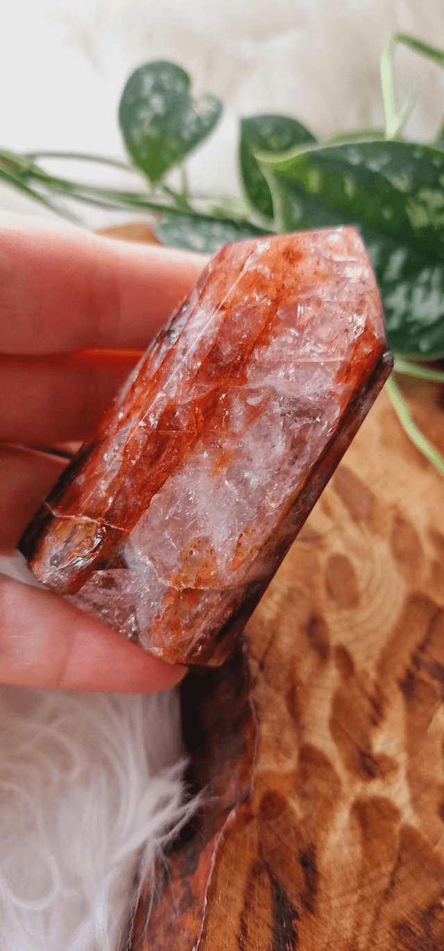 Fire Quartz Point C-136g