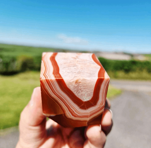 Sardonyx cube 
