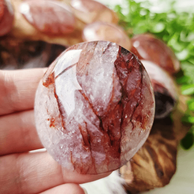 Fire Quartz palm 