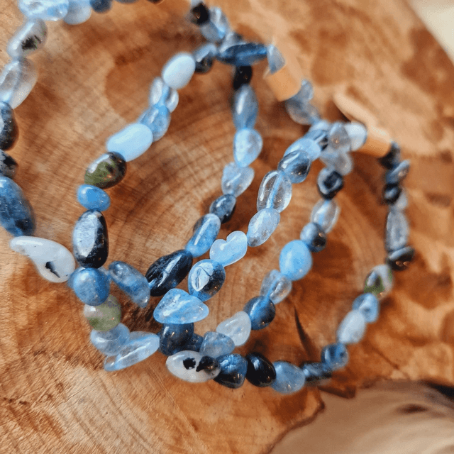 Devil's Aquamarine Pebble Shaped Bracelet 