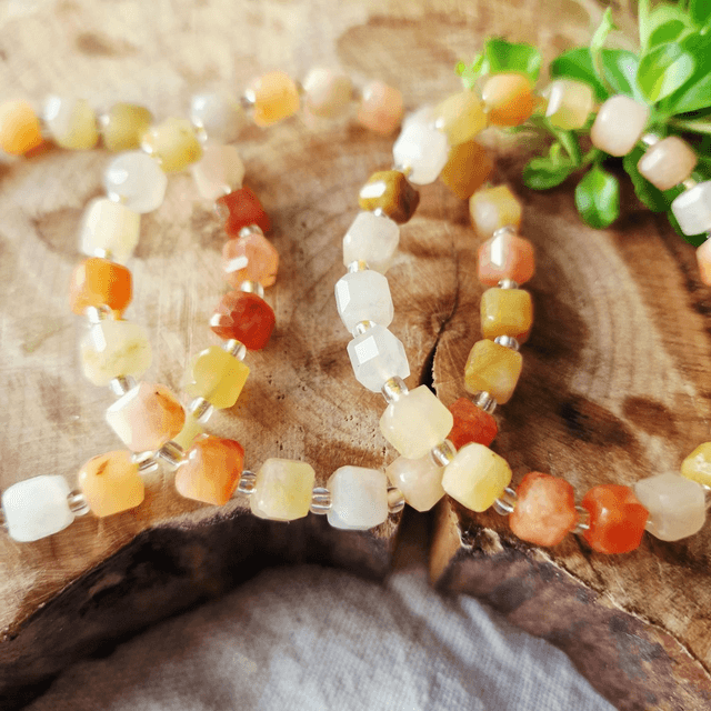 Golden lace jade beaded bracelet 