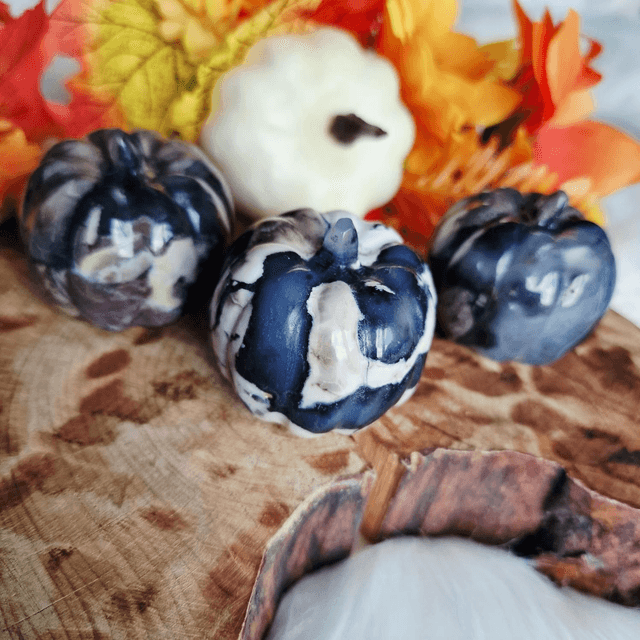 Volcano agate pumpkin